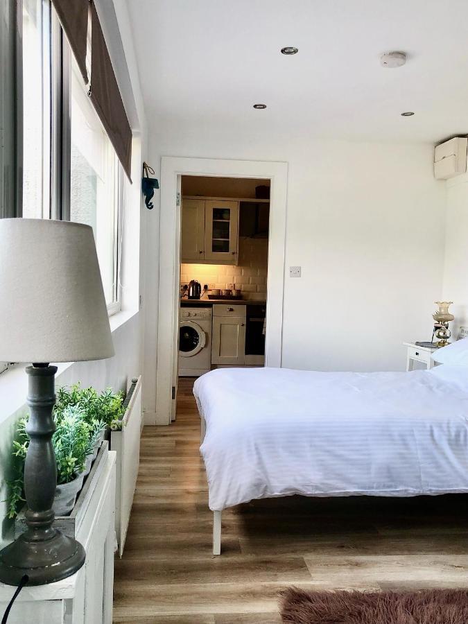 Ballygally Seaview And Garden Hideaway Ngoại thất bức ảnh